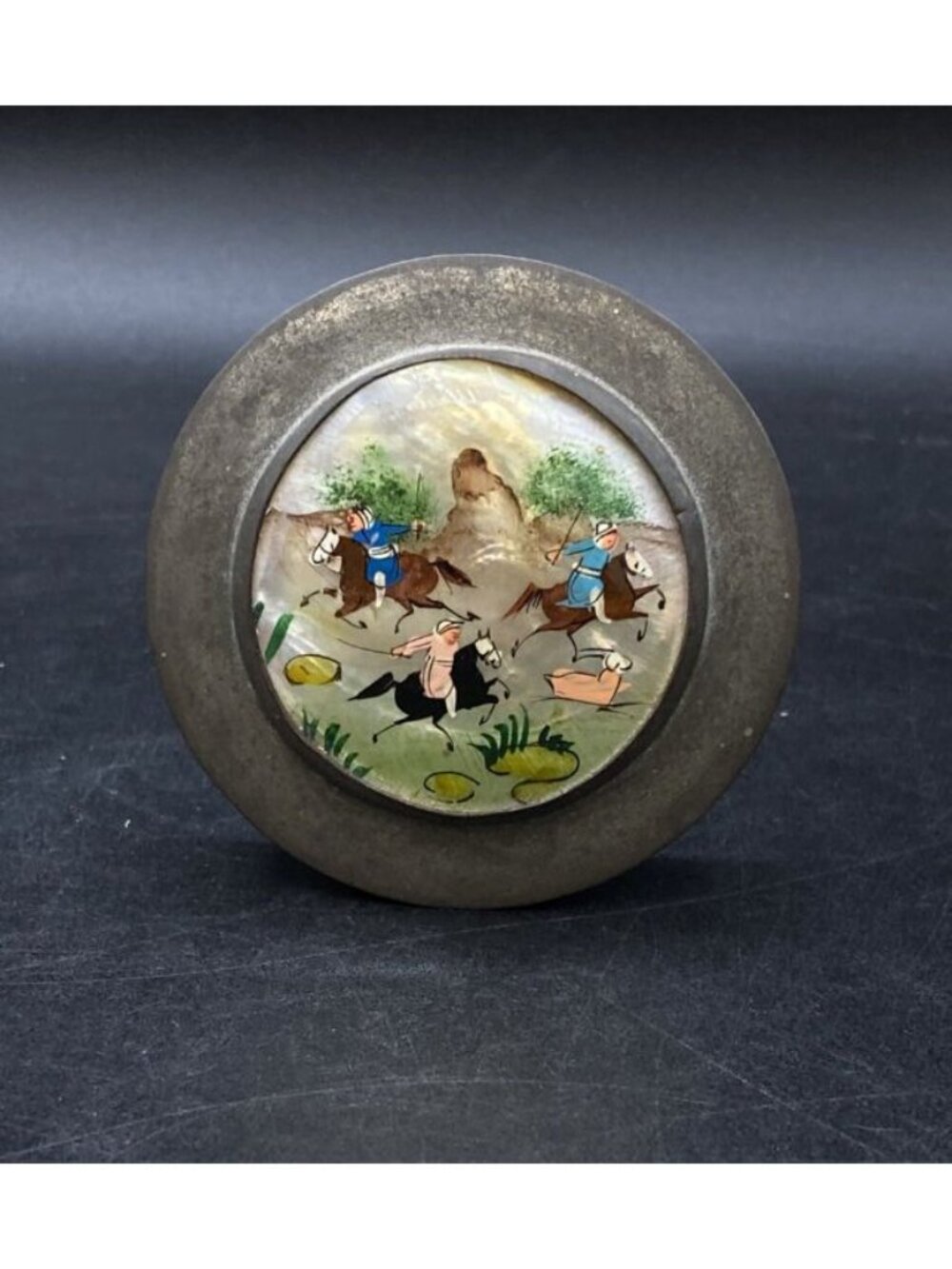 Asian Hand Painted Shell Metal Trinket Pill Box Mirror Compact 3 Horsemen